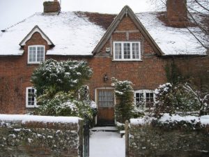 Image of house in the snow