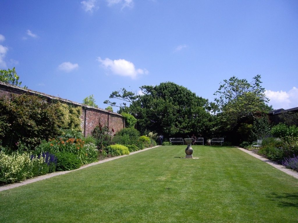 Photo of Garden with South Facing Wall